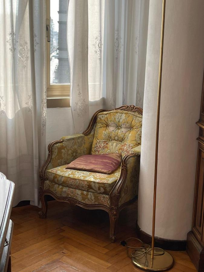 Hostel Corner 32 Milan Bagian luar foto